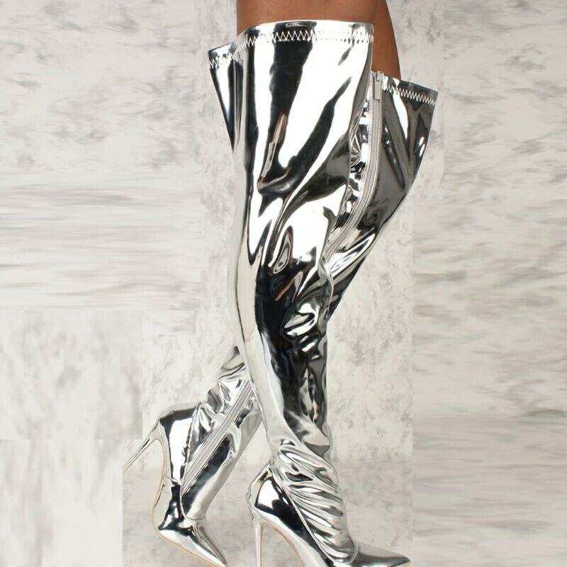 Personnalité de la mode Visage pointu Brillant