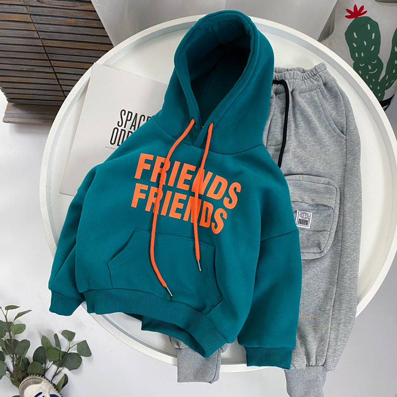 Pull à capuche matelassé pour enfant avec lettres colorées pour l'hiver