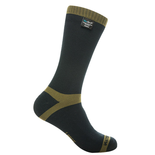 Portez des chaussettes d'extérieur imperméables adaptées